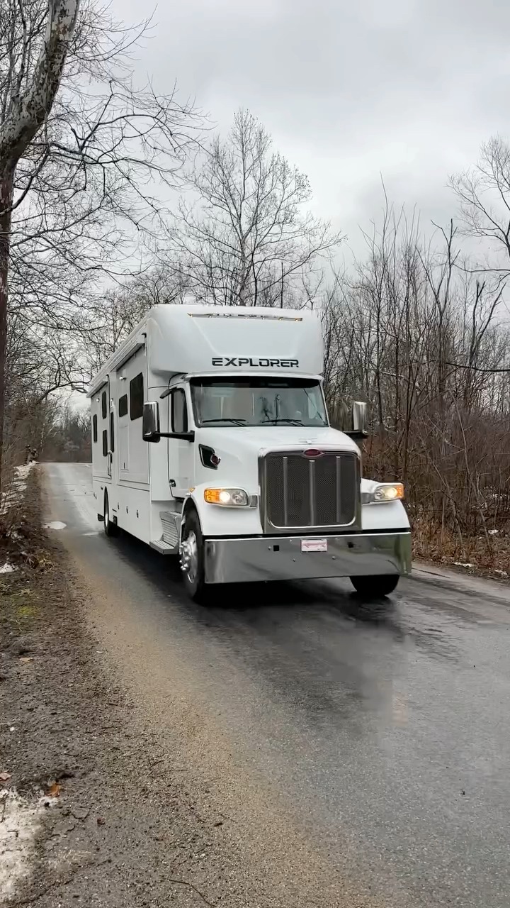 😮‍💨Rare Bird! AVAILABLE 2026 Renegade RV Explorer EBH on a Peterbilt ...