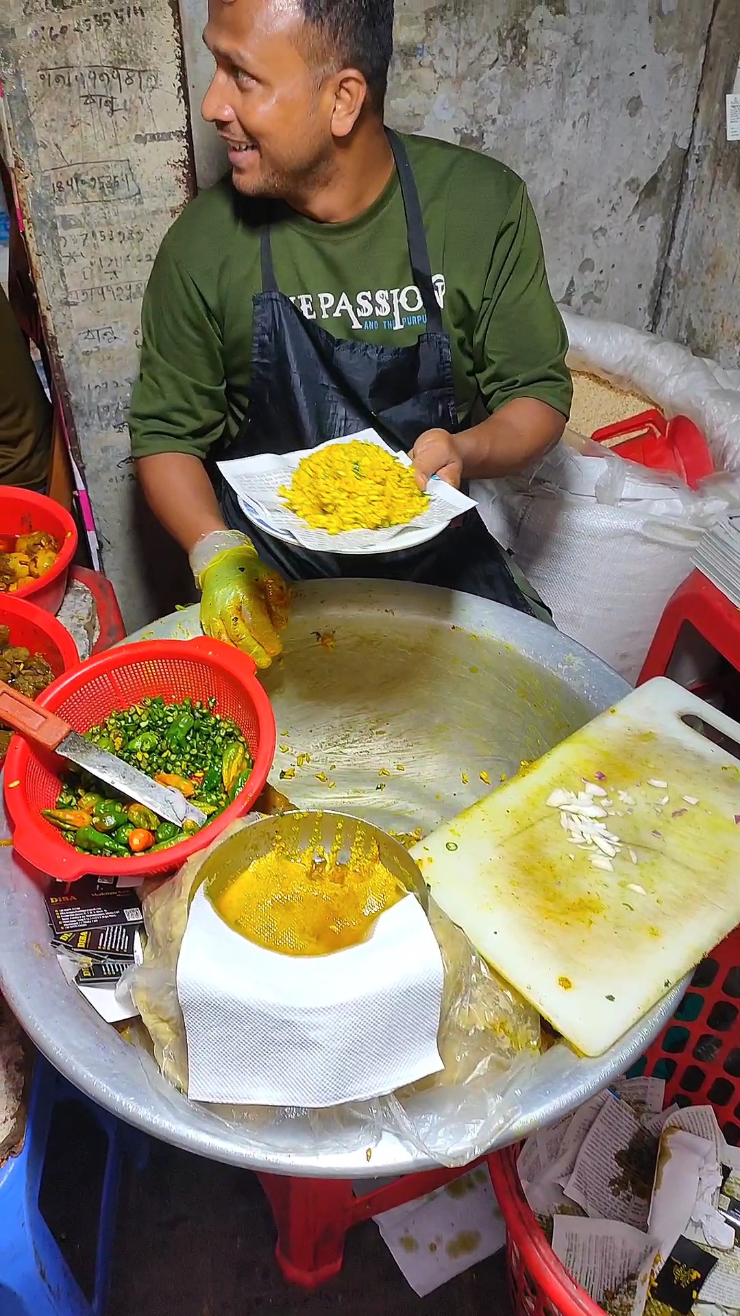 রুবেল ভাইয়ের ব্রে'কাপ ঝালমুড়ি | GRACE Street FOOD | Facebook
