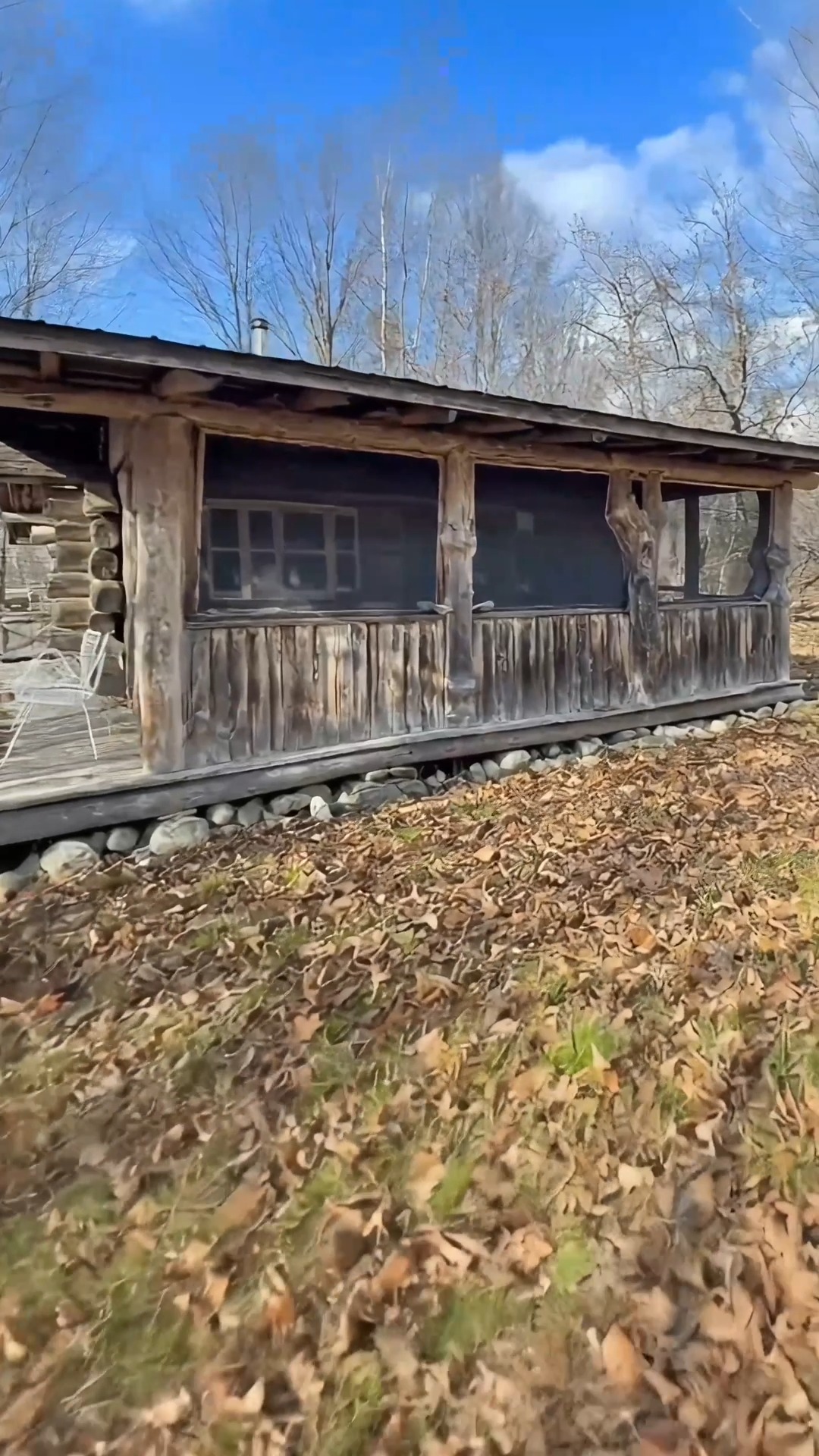 Beautiful rustic cabin on 128.8 acres 😍 | Mountain Cabins