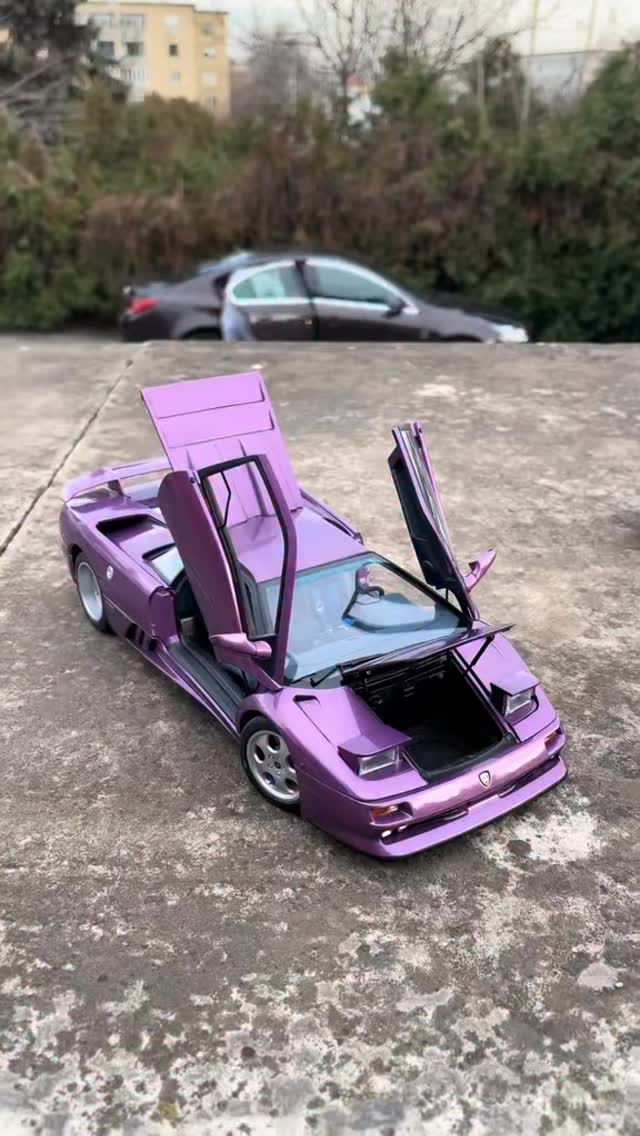 Autoart Lamborghini Diablo 1:18 | AC Collection