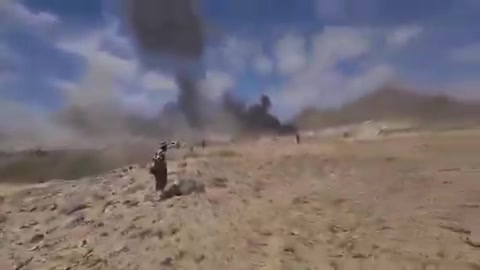 Sacuudiga ayaa duqeymo culus ku burburiyay xarumaha militariga, kaydka ...
