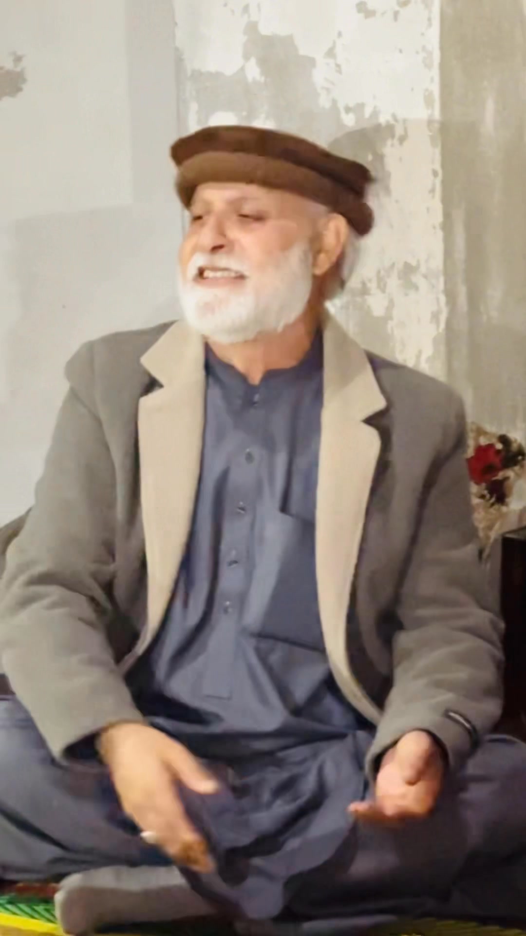 Dera Khushali Kha na da Bia Rana Herige Kala Kala Gham rakawa Tal Che ...