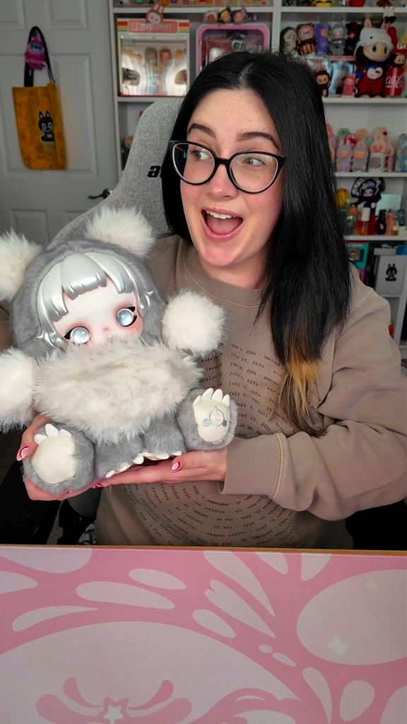 punk panda skullpanda plush unboxing! i haddd to get her, she is