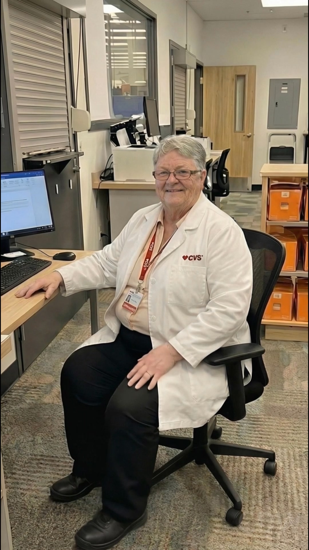 🇺🇸 A CVS Pharmacist Shares Her Story:... - Dr. Jennifer Hayes | Facebook