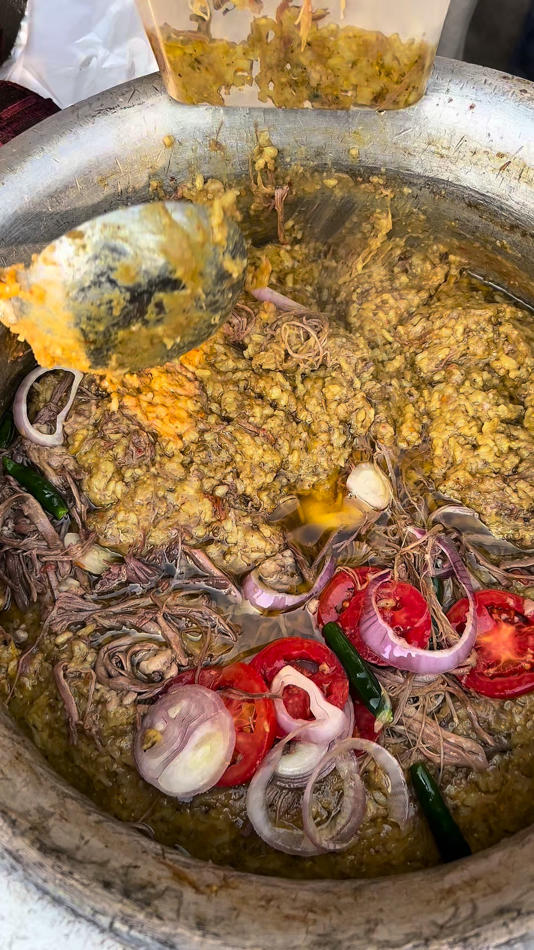 The famous Mota Chawal-Rajjar wali kechar beef mix rice # ...