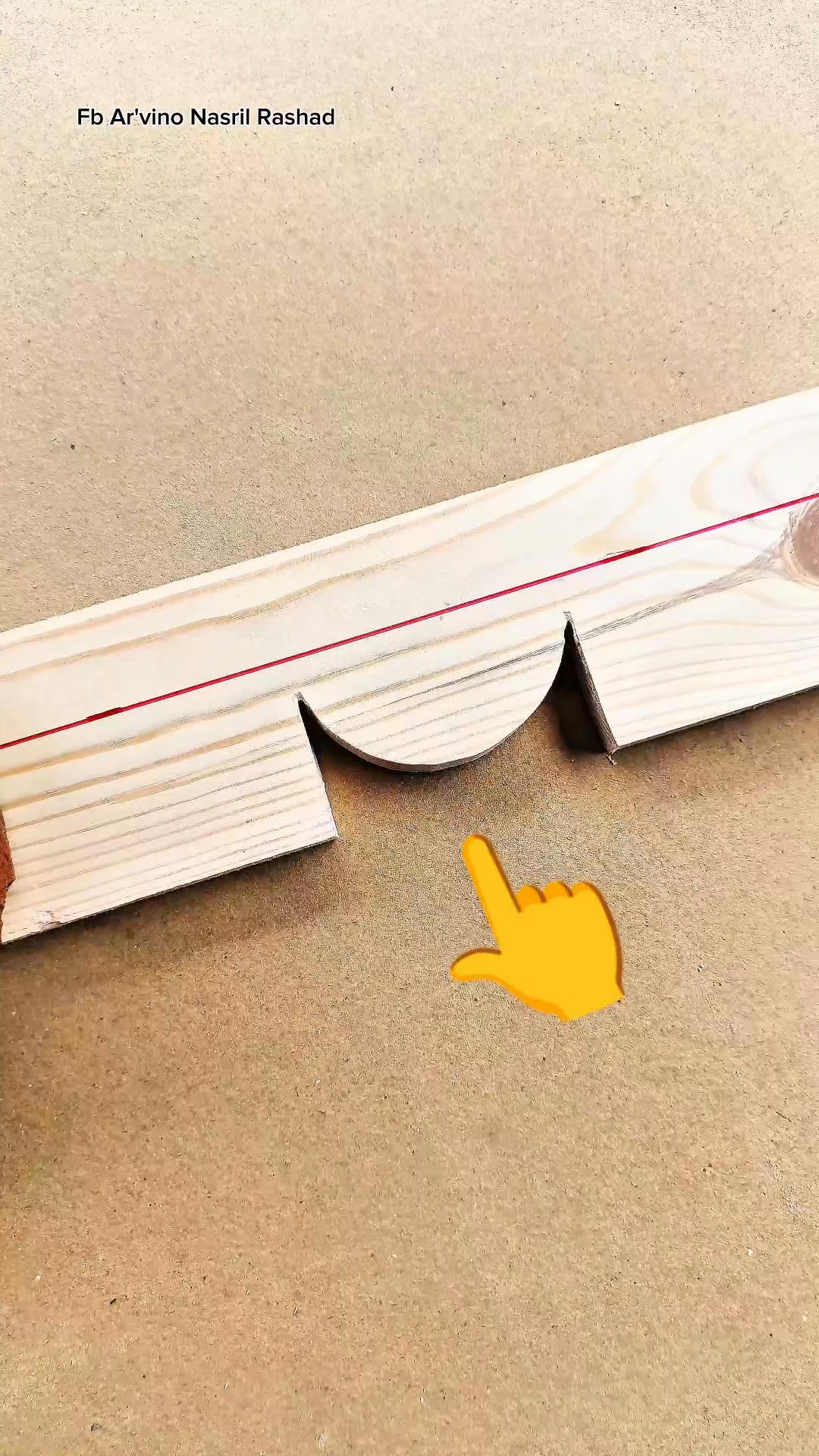 Creative idea from a carpenter: connecting a corner to a curved hole ...