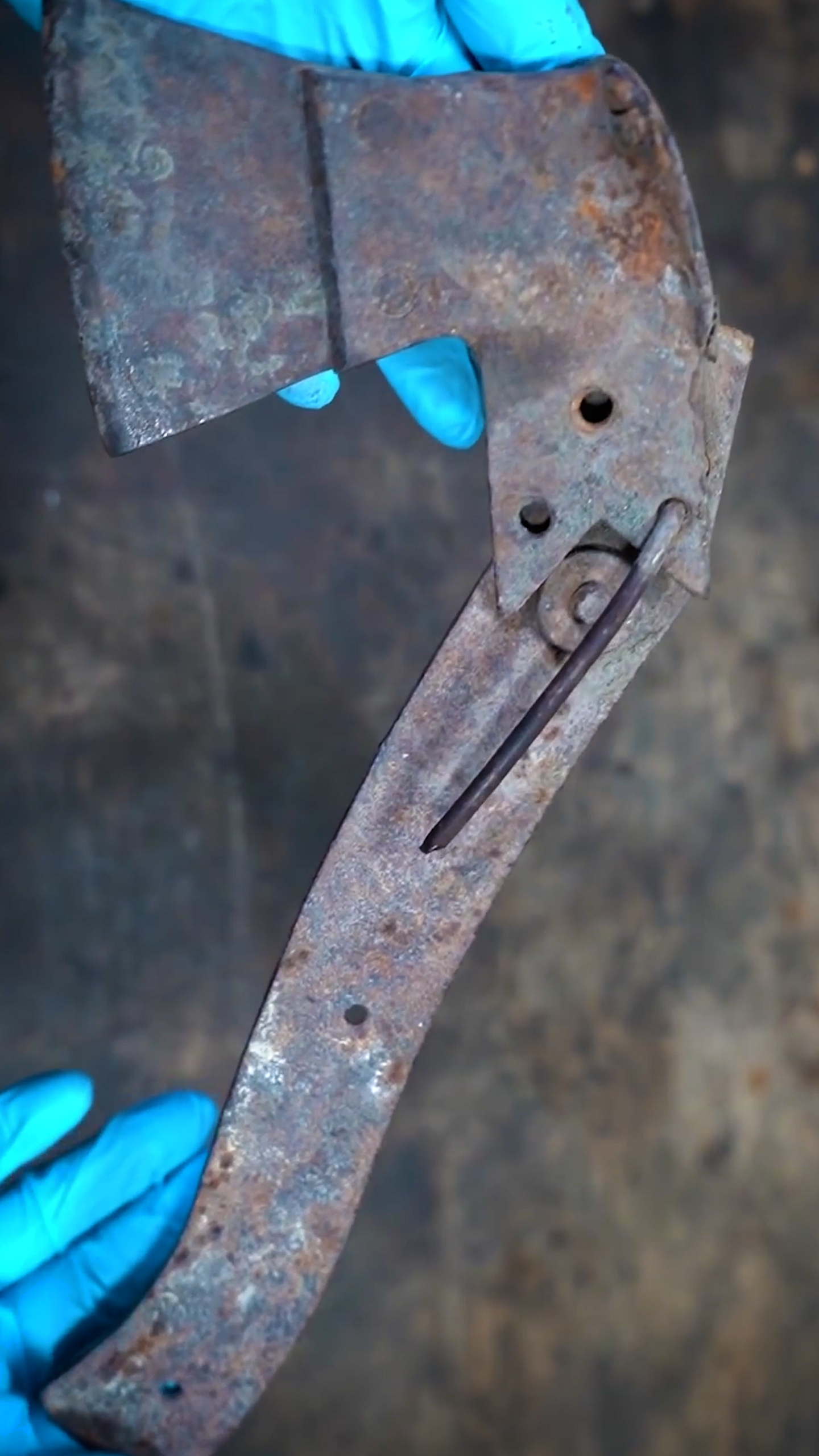 Rusty Hunting Axe Restoration | DIY & Crafts | Facebook