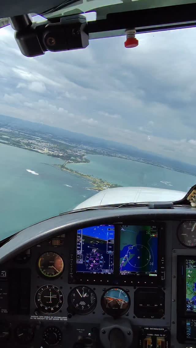 RWY 9🇵🇷 #aviation #pilot #puertorico | Alexander E. Santiago ...