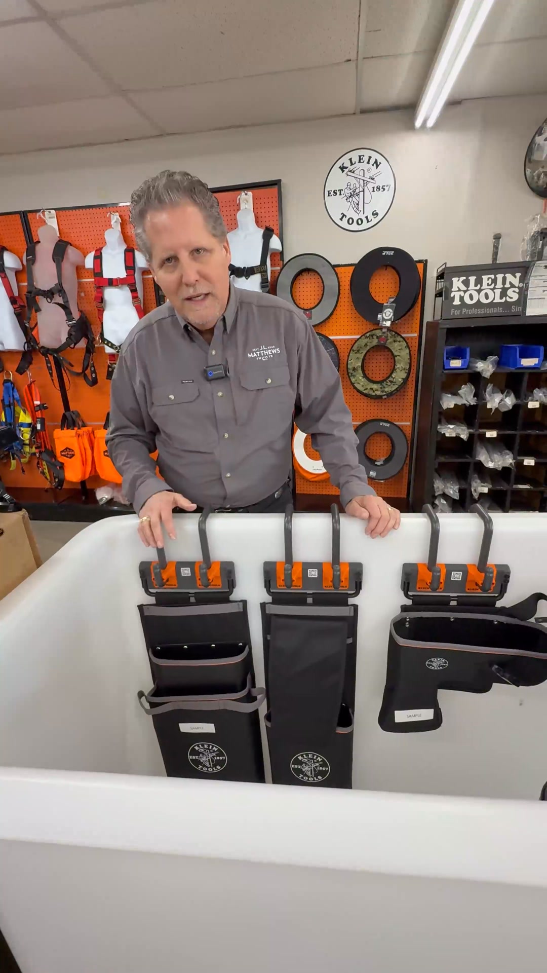 Check some of the NEW Klein S-Hook modules! You have an oval bucket ...