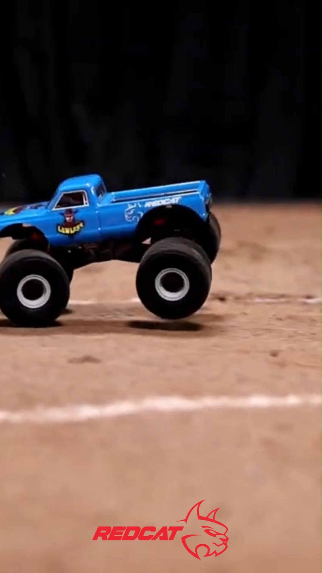 The MT-18 is a 1/18 scale 4WD solid axle monster truck available
