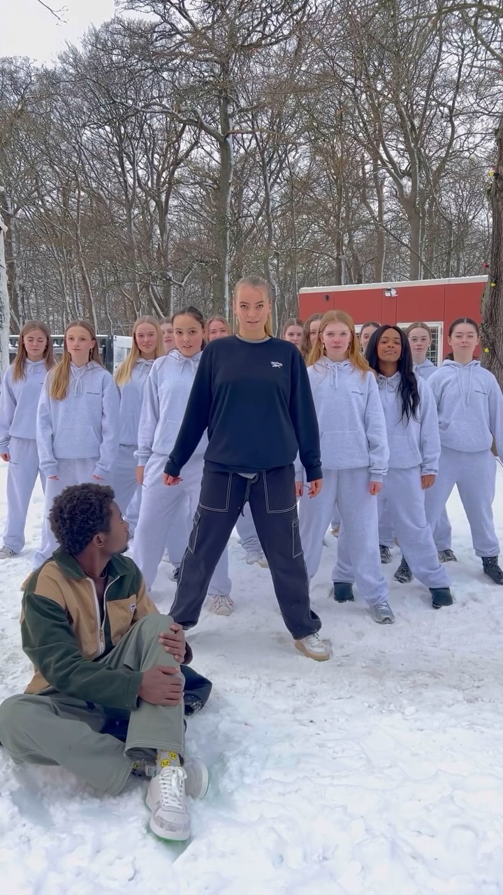 What can i do to make him understand?😂😫 #dance #isabellafro #girls # ...