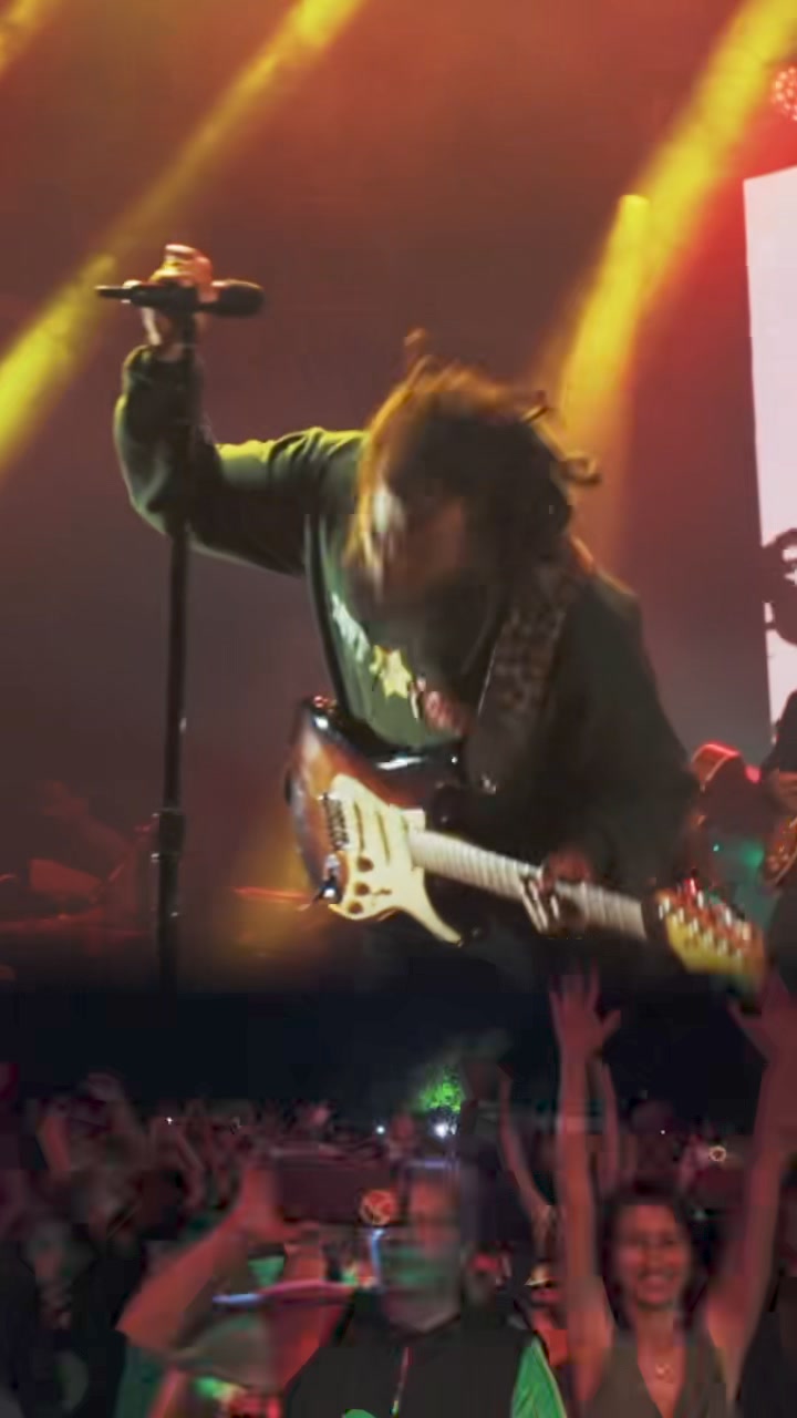 We are soldiers in Jah Army 💚💛❤️ Stephen Marley x Damian