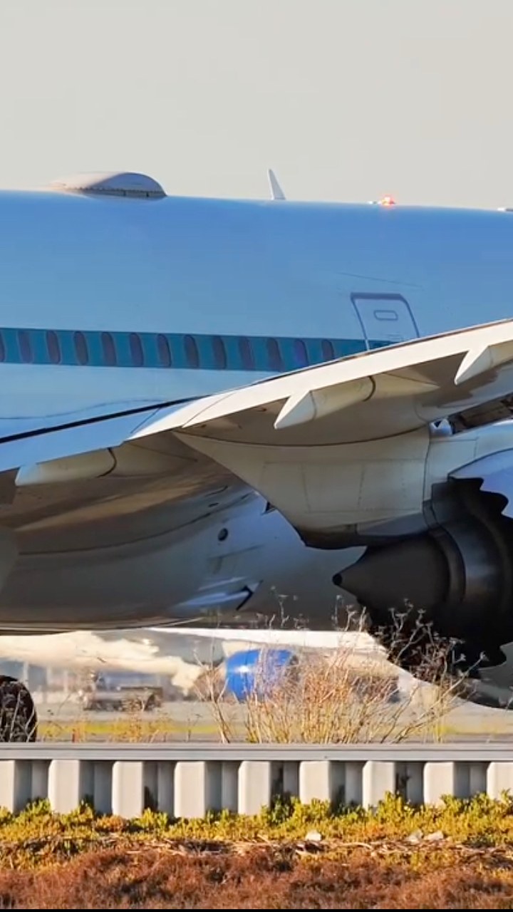 ZIPAIR Boeing 787-8 Dreamliner is seen taxiing at San Francisco