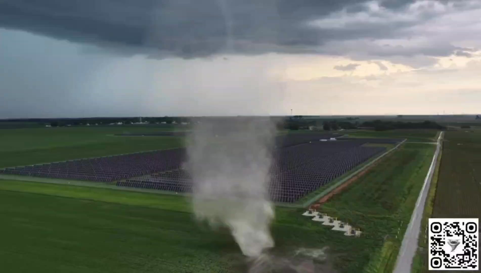 helix-like vortex - Newton, IL. Captured on 6/21/26 near Newton