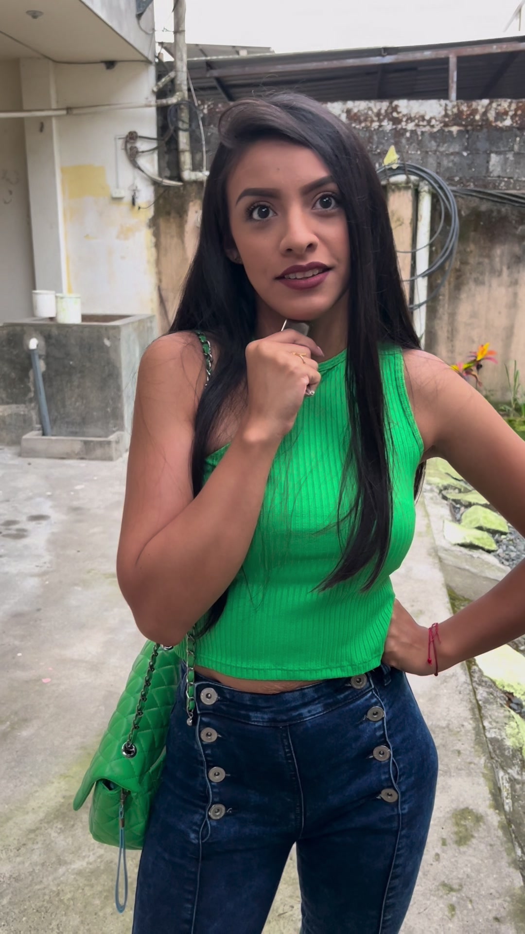 Le conté a mi novio que me inscribí para estudiar maquillaje y así ...