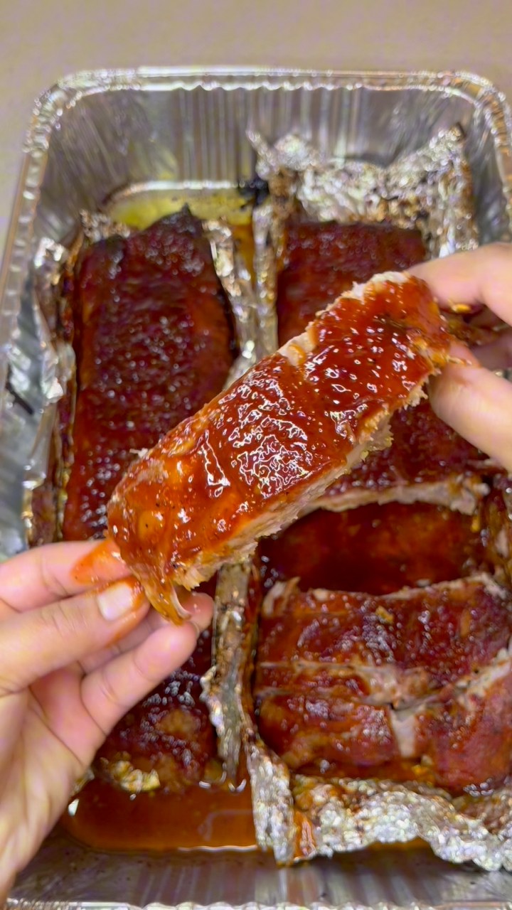 These oven baked bbq ribs be a hit every single time!!! #bbqribs ...