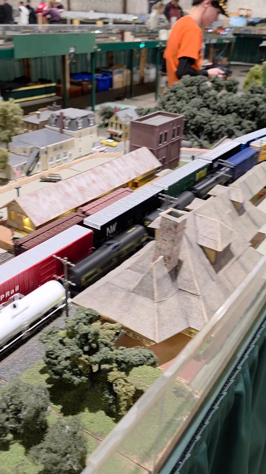 Here is a short video from the reading company Technical and Historical ...