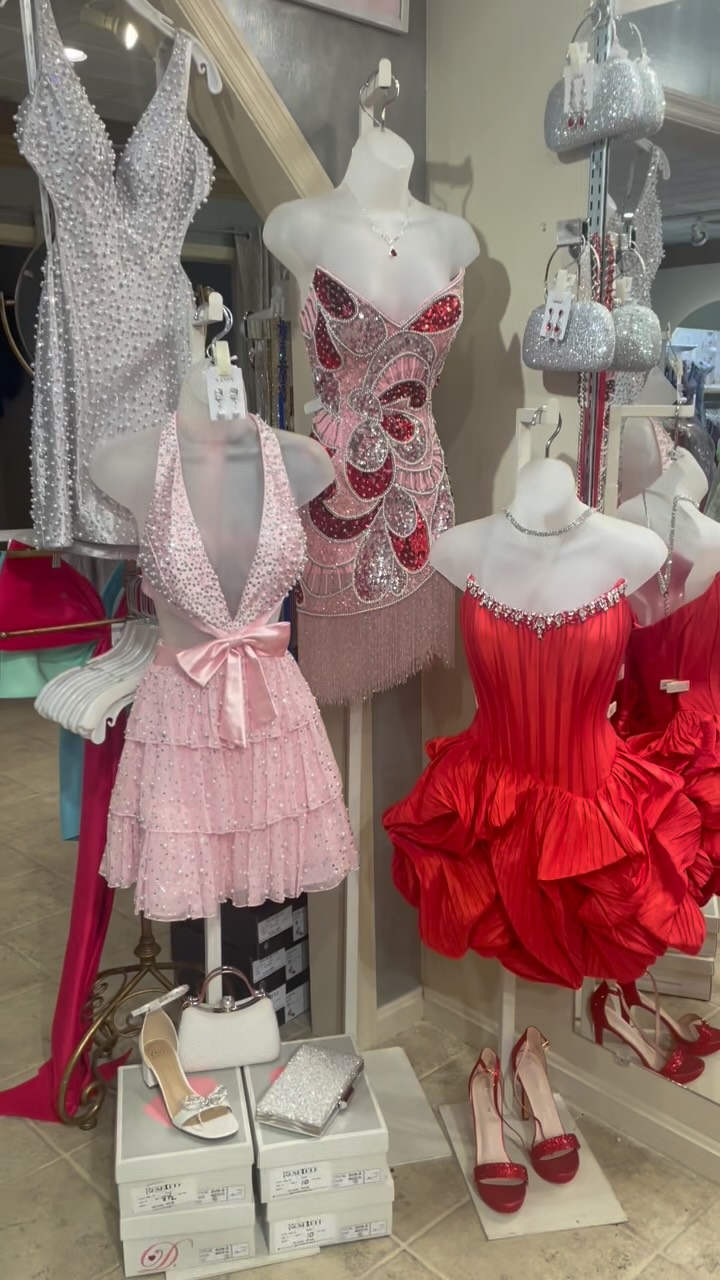 Still need a dress for homecoming? , #homecoming #dresses #boutiqueshopping #rosetreeboutique #newarrivals | The RoseTree Boutique
