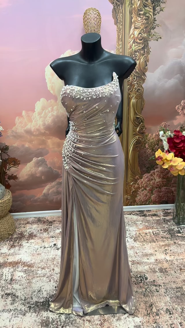 fustan dress for ladies I GOMUAR ME PERLA, MASA M(38), 5500ALL, POSTA FALAS🌞, FURNIZIMI I RI✨ | Misscherry Initiative:SHOUT
