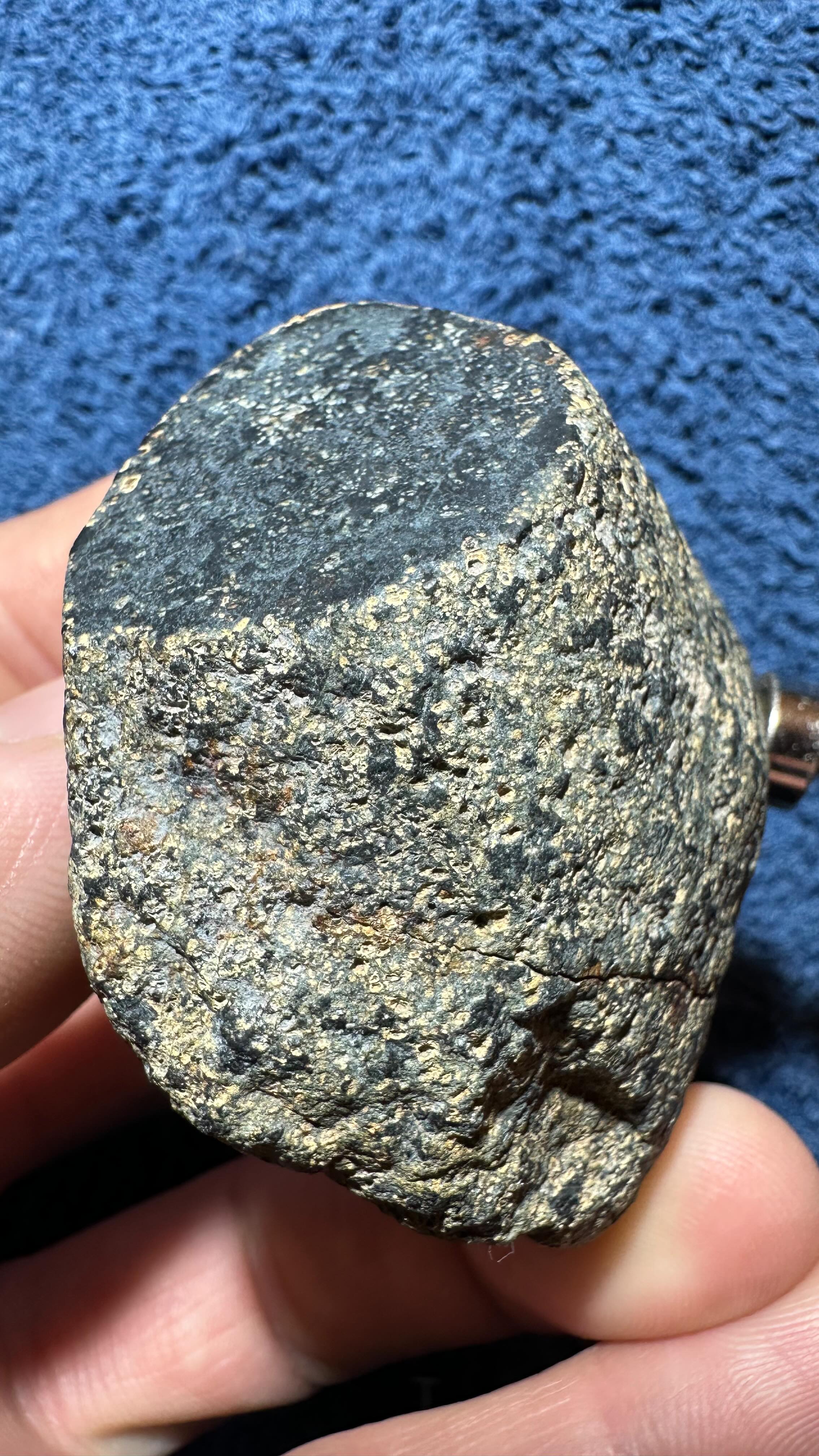 Carbonaceous Chondrite CO English text below الكوندريت الكربوني CO ...