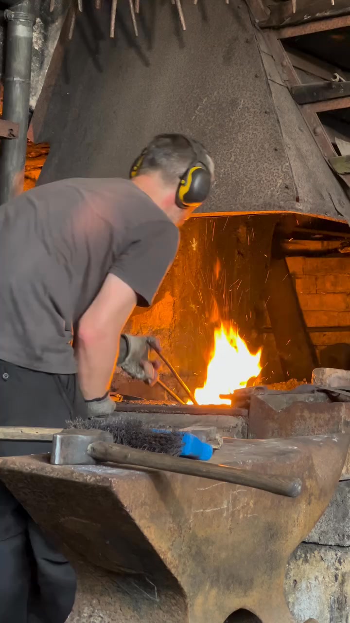 What is the history and value of a Simmons axe?