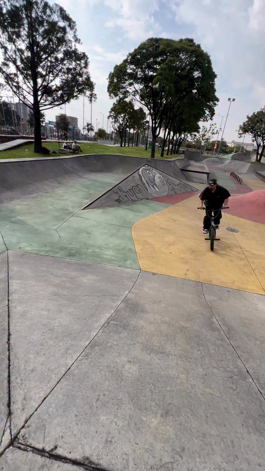 👾 🥋Unos whip X tercero📲📱Julian Esteben Cabrera Rios 🔥🔥🍁🐐💨 #bmx ...