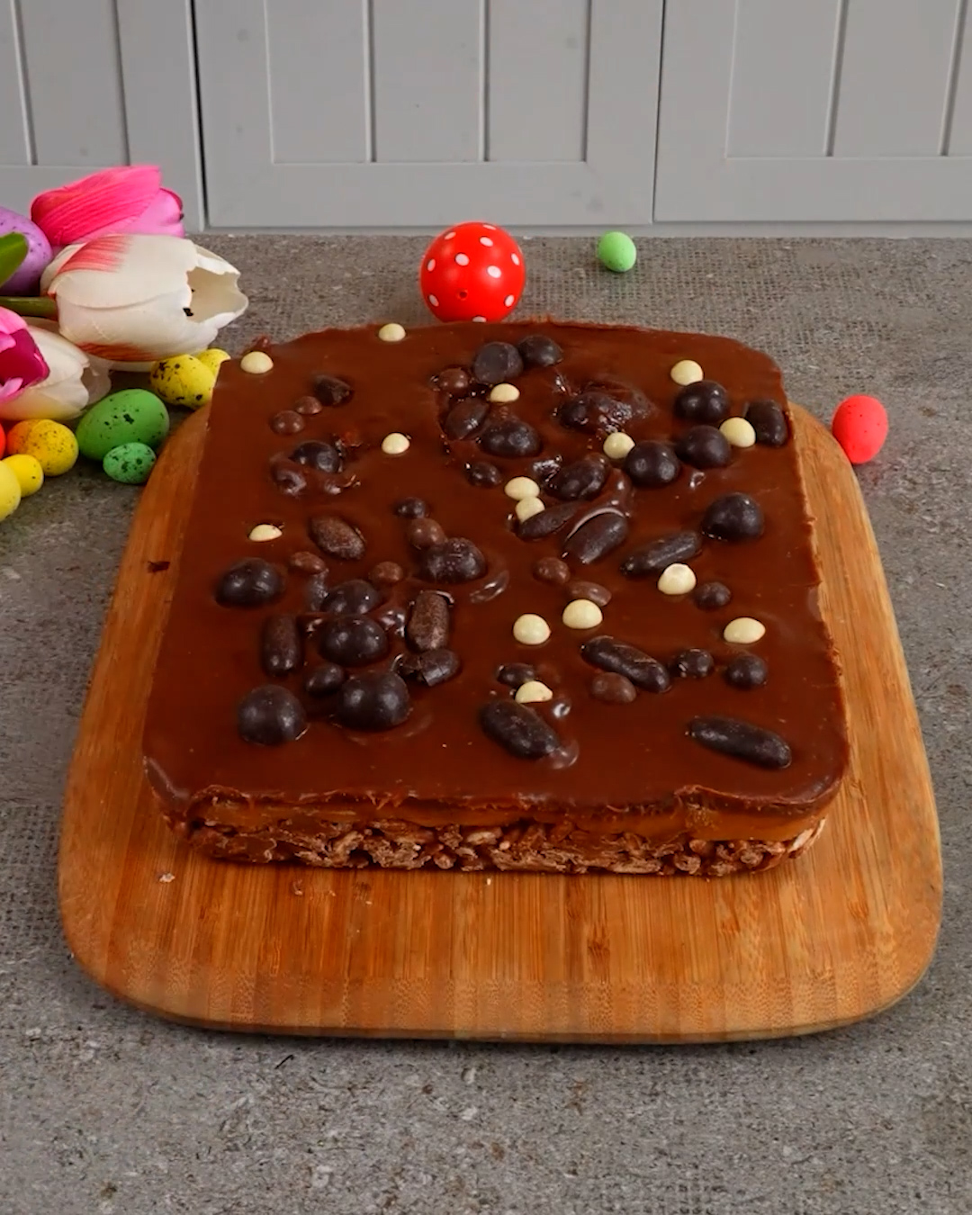 Easter Rice Crispy Cake with Mini Eggs | Genius Inventions | Facebook