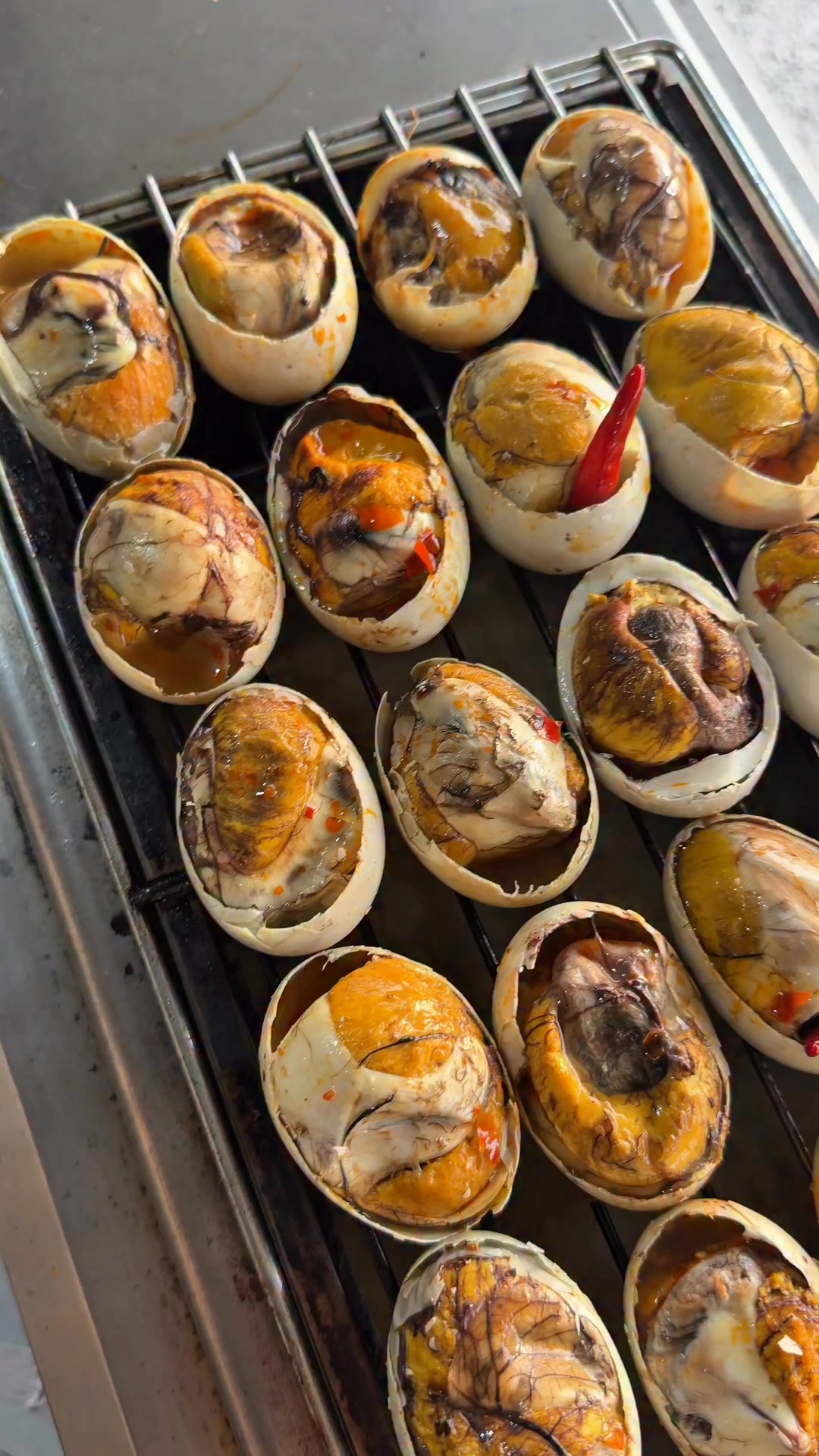 ពងទាកូនអាំងសុីឈ័ន🐣🌶️🔥 #វាលស្រែក្បែរស្ពានអ្នកលឿង #ម្ហូបខ្មែរ #Raksmey ...