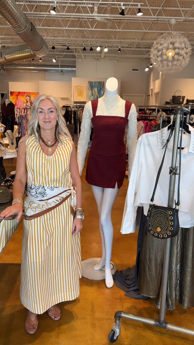 fall is in the air!🍂 Lara has lots of pieces to show you that are perfect for the transition to fall weather