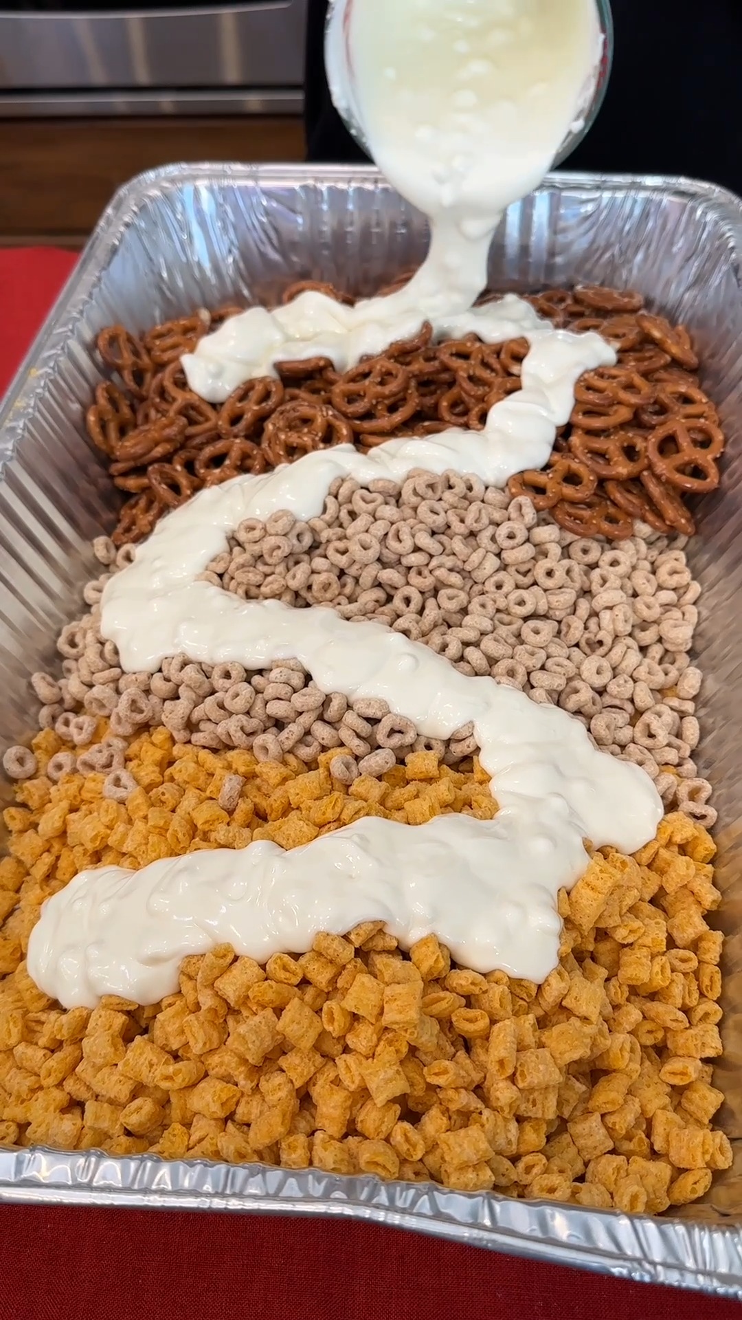 fun patriotic snack, so delicious! sweet and salty treat great for ...