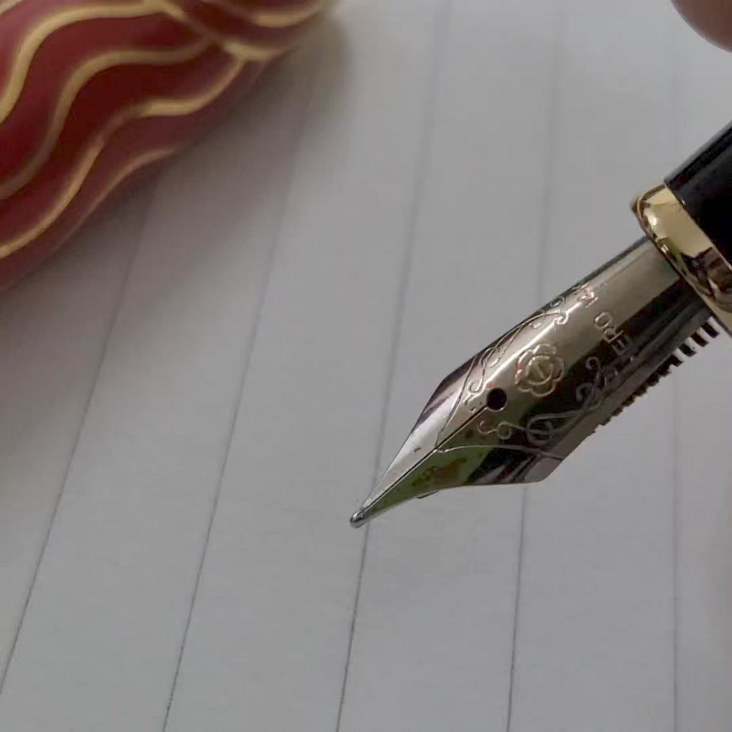 What is known about the Sailor Japan fountain pen with a 14K gold
