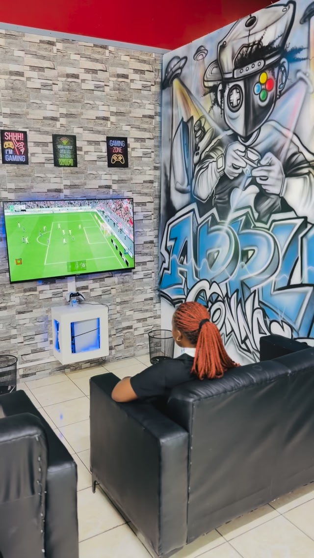 Apple Connect - 🎮🏆 From silent focus to loud celebrations... | Facebook