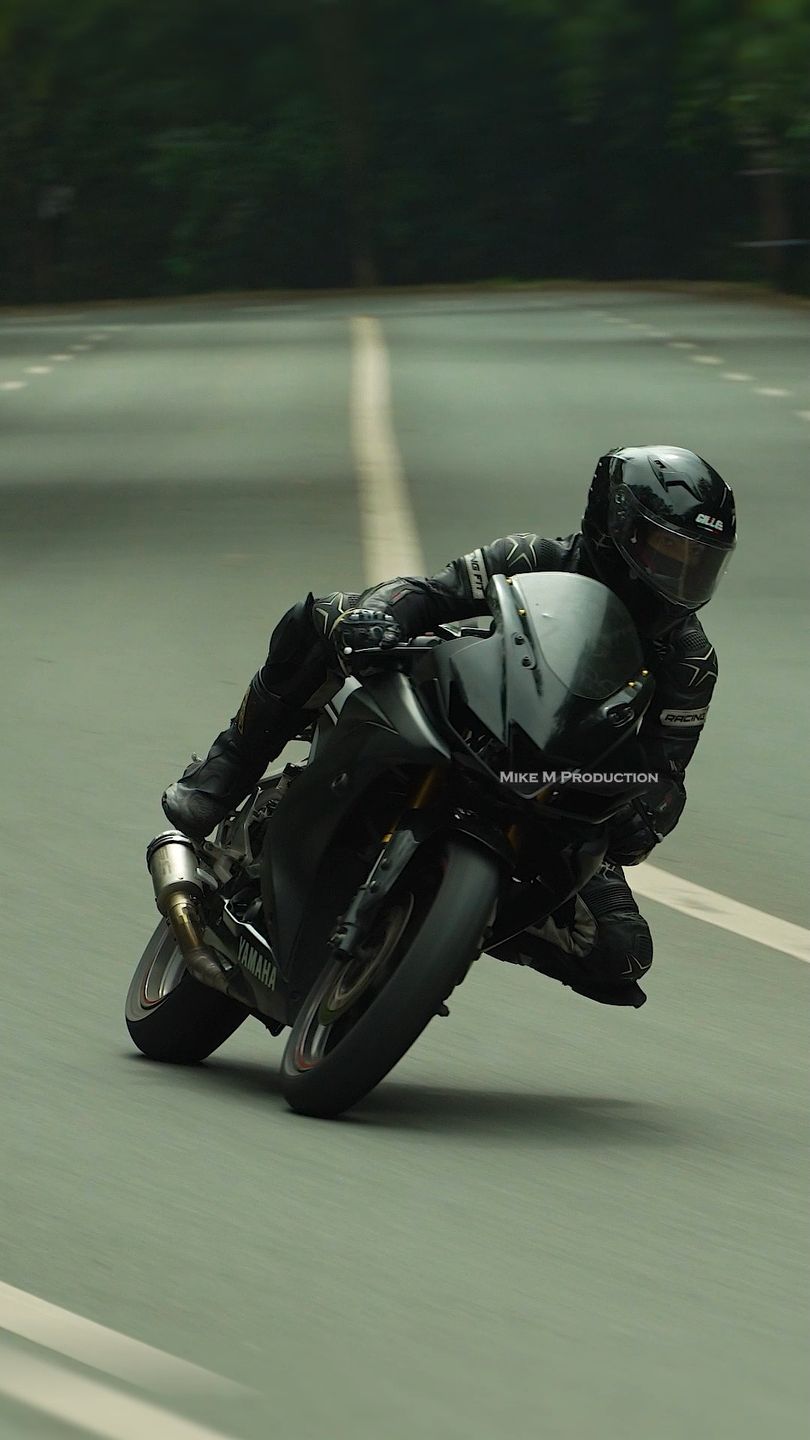 🏍 R15 🔥 #yamaha #r15v3 🎥 Shot by Mike M. Production Edited Jan 4, 2026 ...