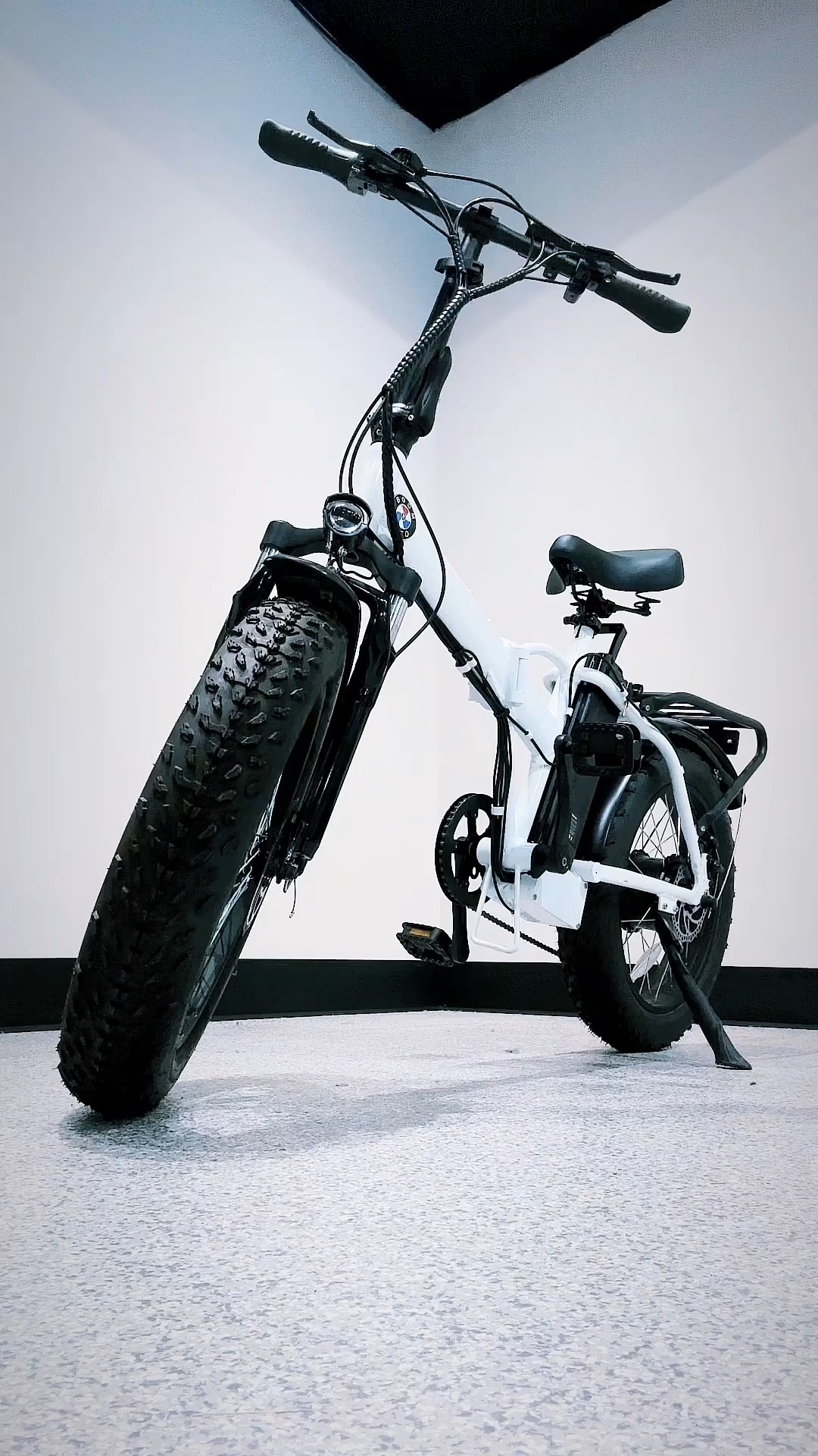 e boom electric bicycles Eahora Romeo Pro II 3000W AWD Bike 28MPH Full Suspension, Black Never stop exploring the possibilities and limits of riding It feels very fun and