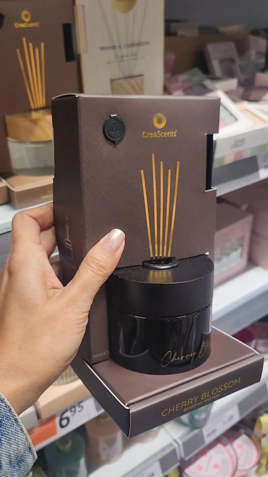 Action-Neuheiten – 12.02. 2026! 🔥 Der virale Kerzensand ist wieder zurück – für nur 1,99 €! Außerdem neu im Sortiment: Bubble Tea und die Sauberdattel 👀 Das Taste-Test-Video zu den Datteln und
