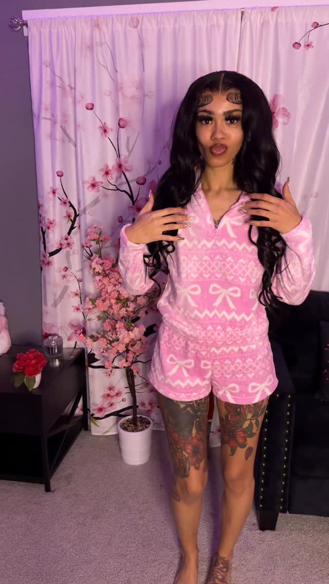 Rich rising!🙂‍↔️ kisses🥰🤭 #viral #fyp #follow | Lamiya Blossom