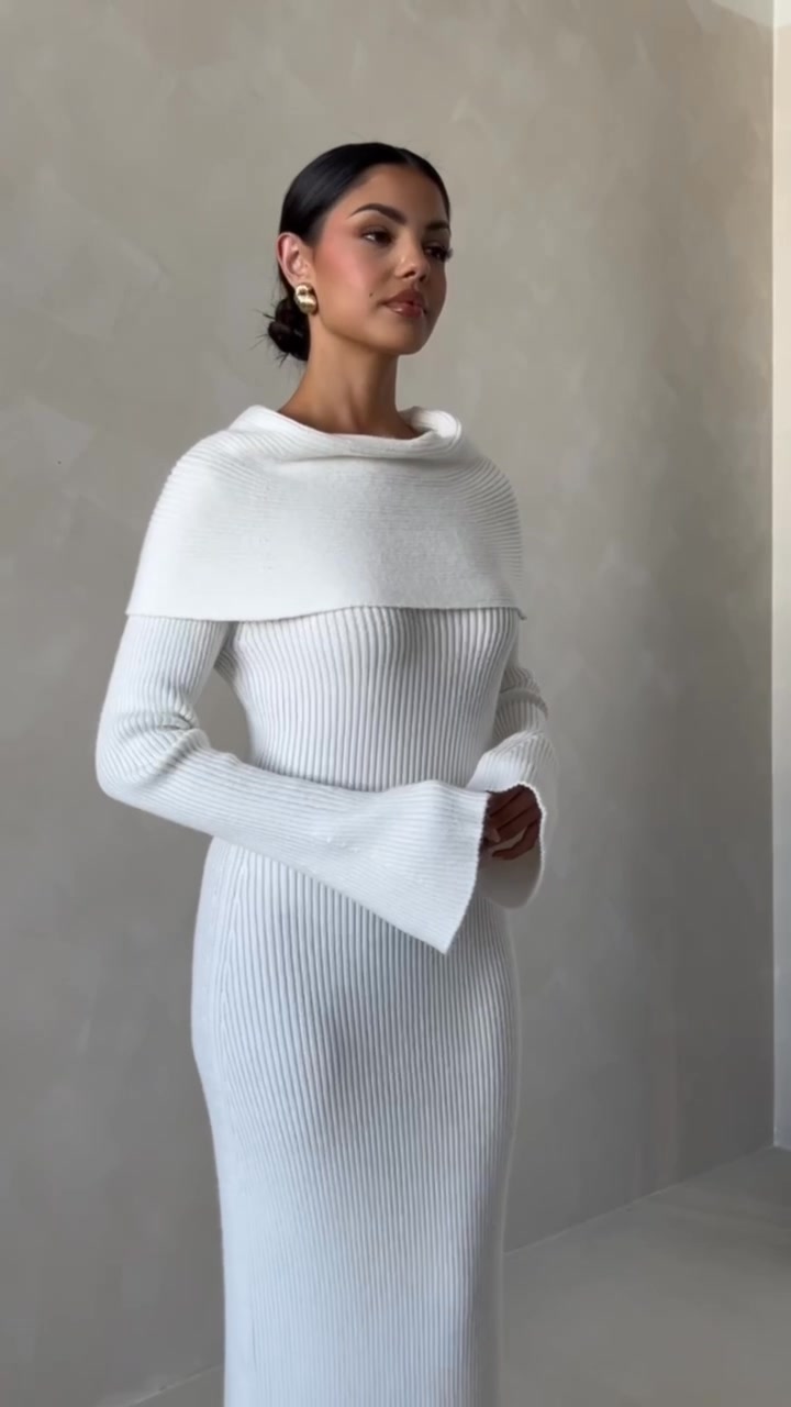 cassandra knit dress going, going, gone! ✨THEY✨ flew off our shelves and we all know why 😍 ​​​​​​​​​​​​​​​​​​Would you love this in another fabric? Since we made this in our signature blend exclusive Beach dress
