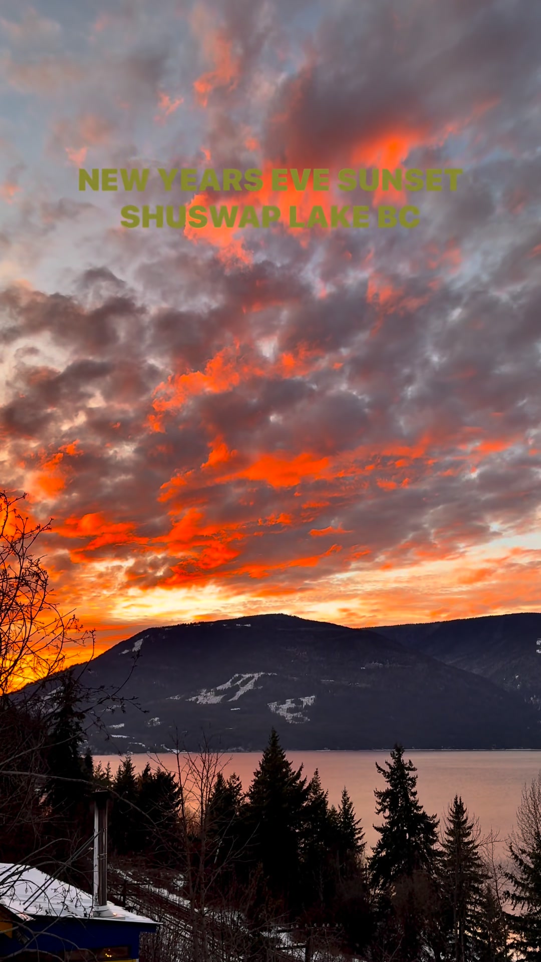 EPIC SUNSET 😮 SHUSWAP LAKE BC 😎 NEW YEARS EVE 🧡 #sicamous #bc #canada # ...