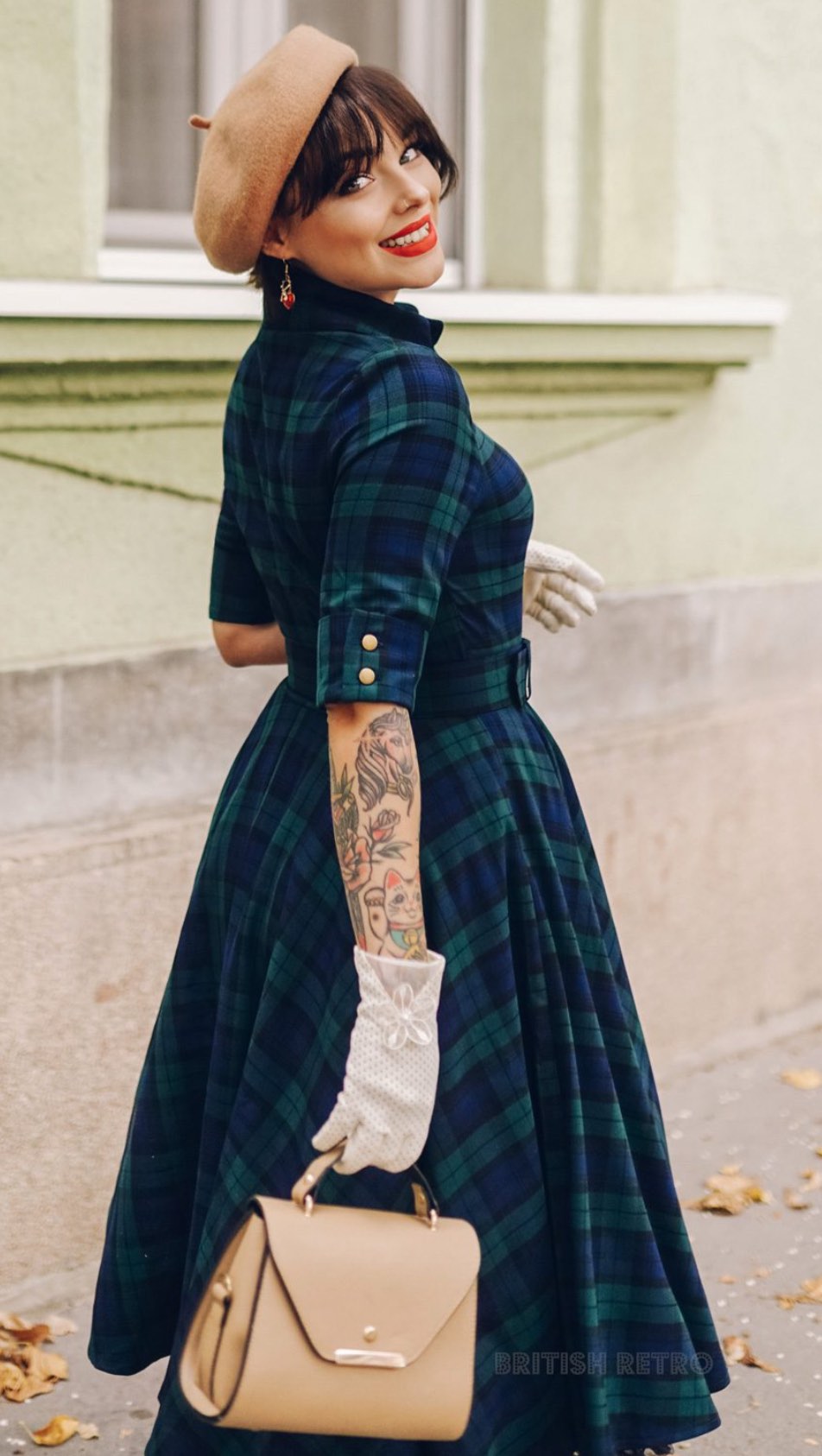 Our beloved 'Way Out West' dress in Black Watch Tartan, a timeless favourite that never loses its charm. Cozy colours, classic checks, pure retro magic 💙💚