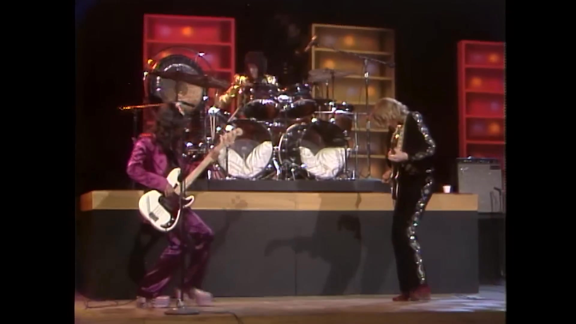 Joe Walsh performs 