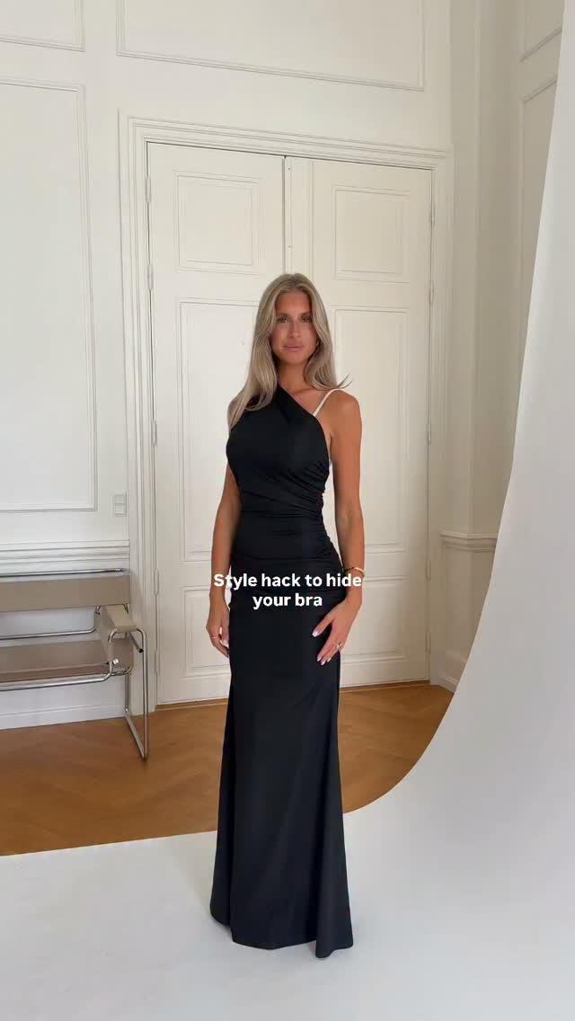 How to hide your bra in a one-shoulder dress🖤, 🔎Andreaic dress | BYIC