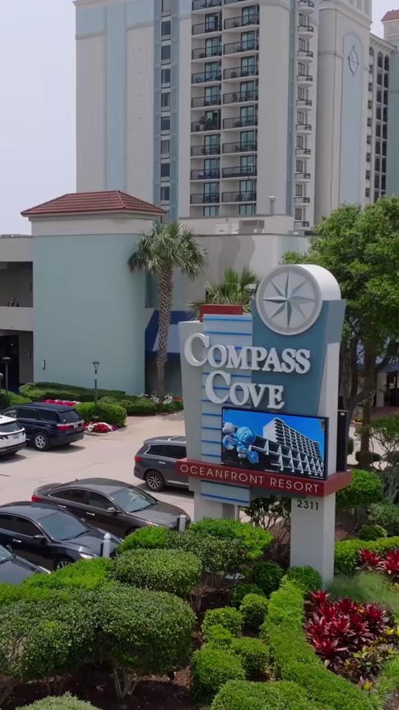 When it comes to Myrtle Beach resorts, Compass Cove's the big guy! 🌴🩵🦀 ...