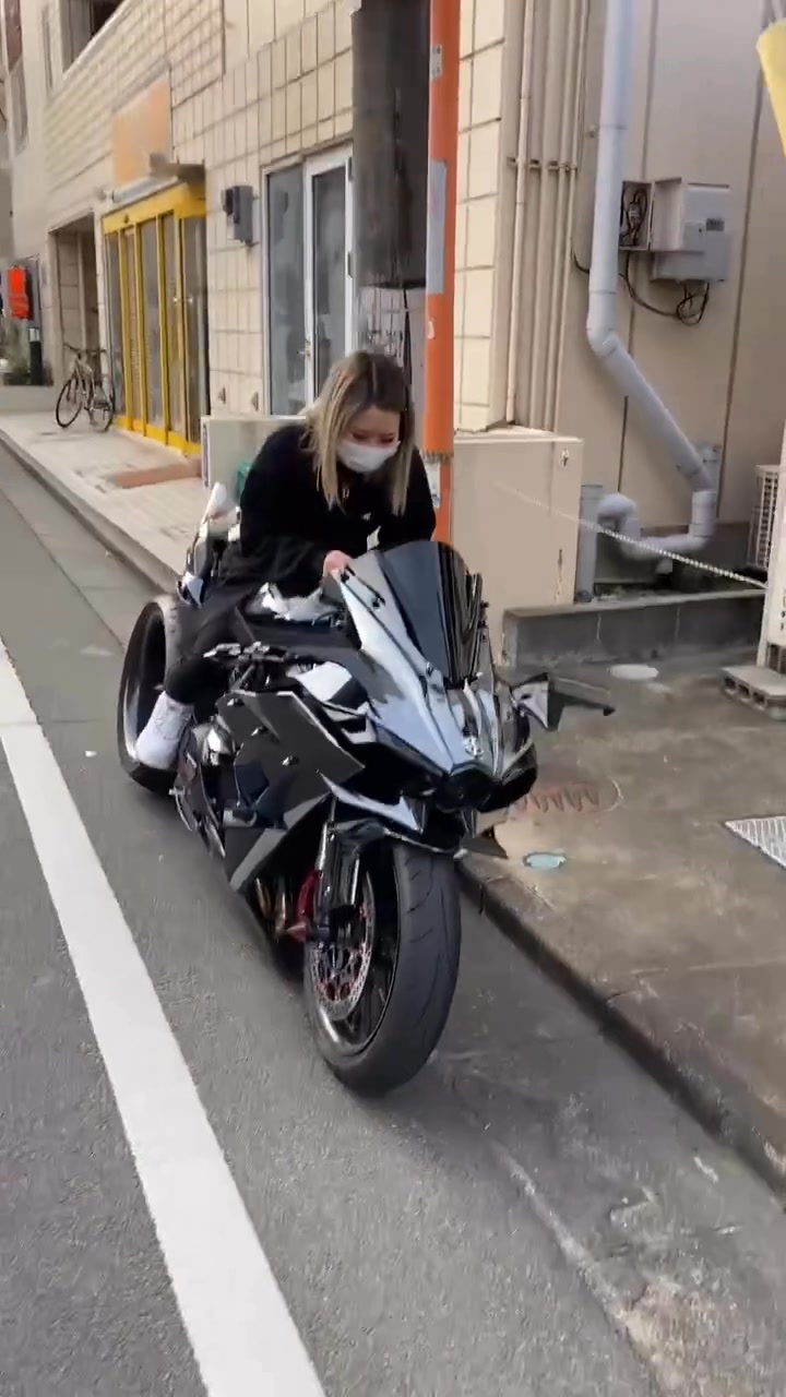 ‏ini motor sudah spek monster!! Tapi malah di tambahi nos yang aktif ...
