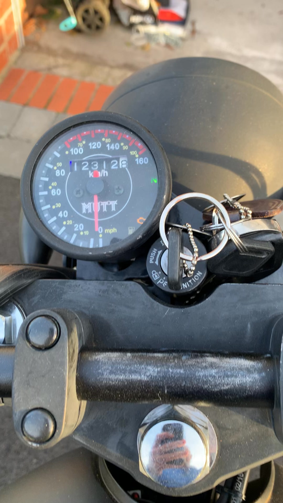 Bike speedometer needle stuck, what is the issue?