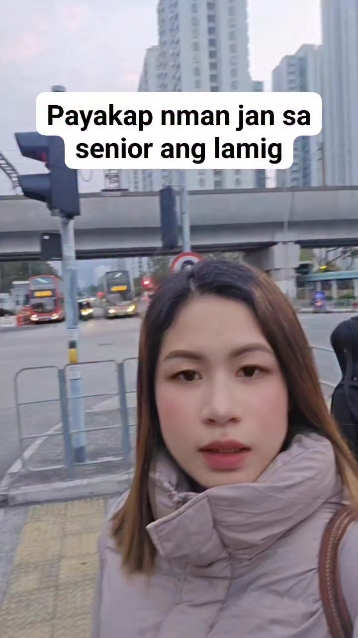 Payakap nman jan sa senior ang lamig. #digitalcreator #engagement # ...