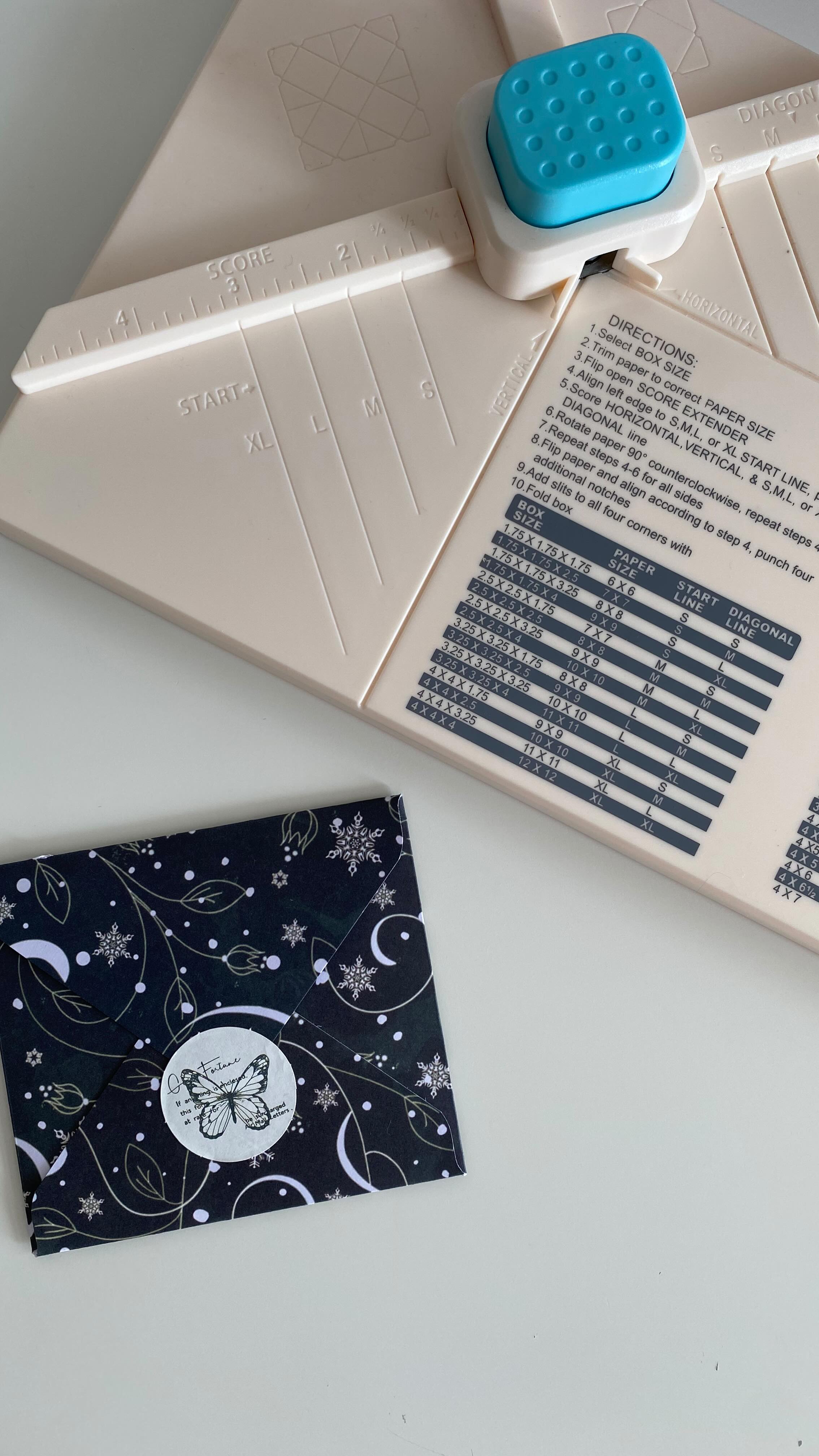 DIY Mini Envelope Tutorial 🦋 ️ Mini envelopes hold tiny notes and ...