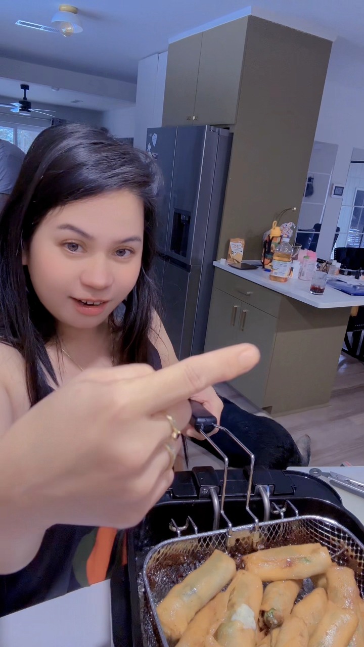 Vakasss🏡🔐🗝️🎥📽️ #2025christmastree #pringle | Pringle Ruby Regio | Facebook