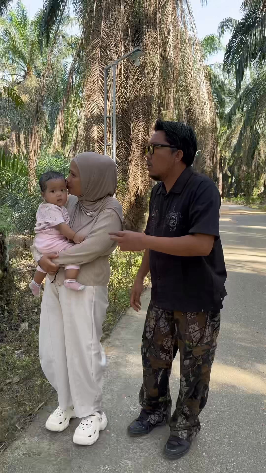 Tak berotak Lily Marliani | Uqi Simasu | Facebook