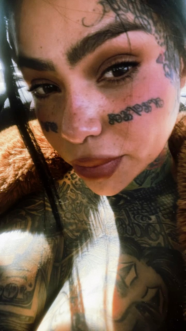 Saludos a los ahijados 💋 De su madrina la hypeck… recuerden solo por ...