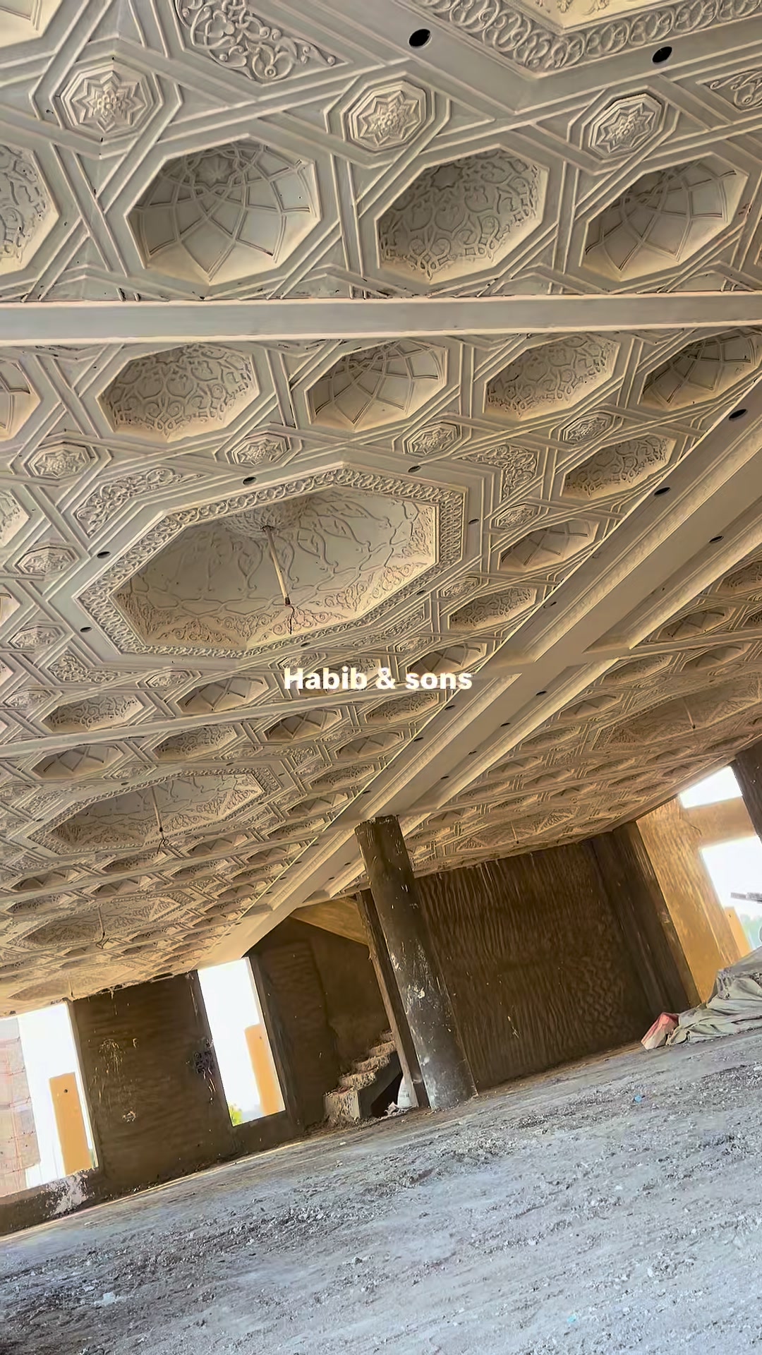Masjid Al Haram inspired ceiling design Detailed Islamic geometric ...